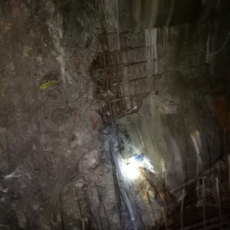 xử lý nứt bê tông hầm 1