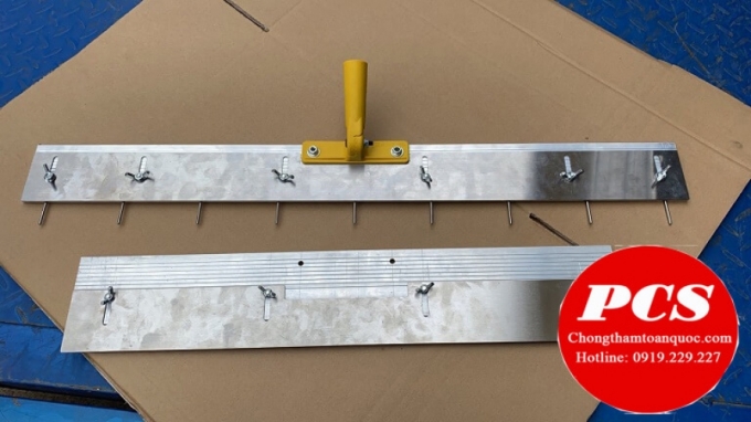 Bàn cào răng cưa dụng cụ thi công sơn sàn epoxy tự san phẳng