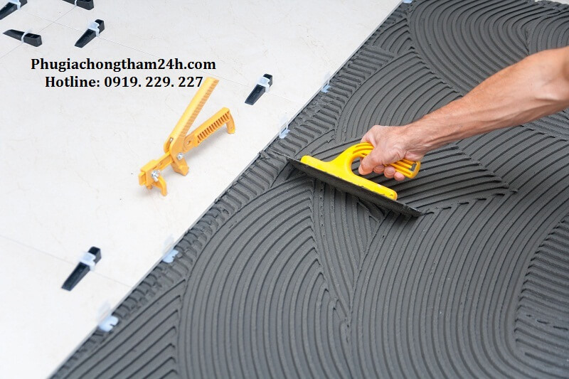 Cách thi công keo dán gạch Skymax Medium