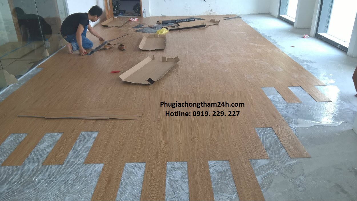 Dán sàn vinly sàn nhựa bằng Arolpro AR-9