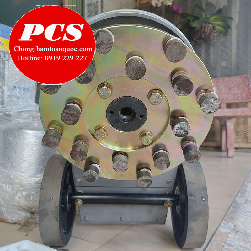 Lắp vào máy mài