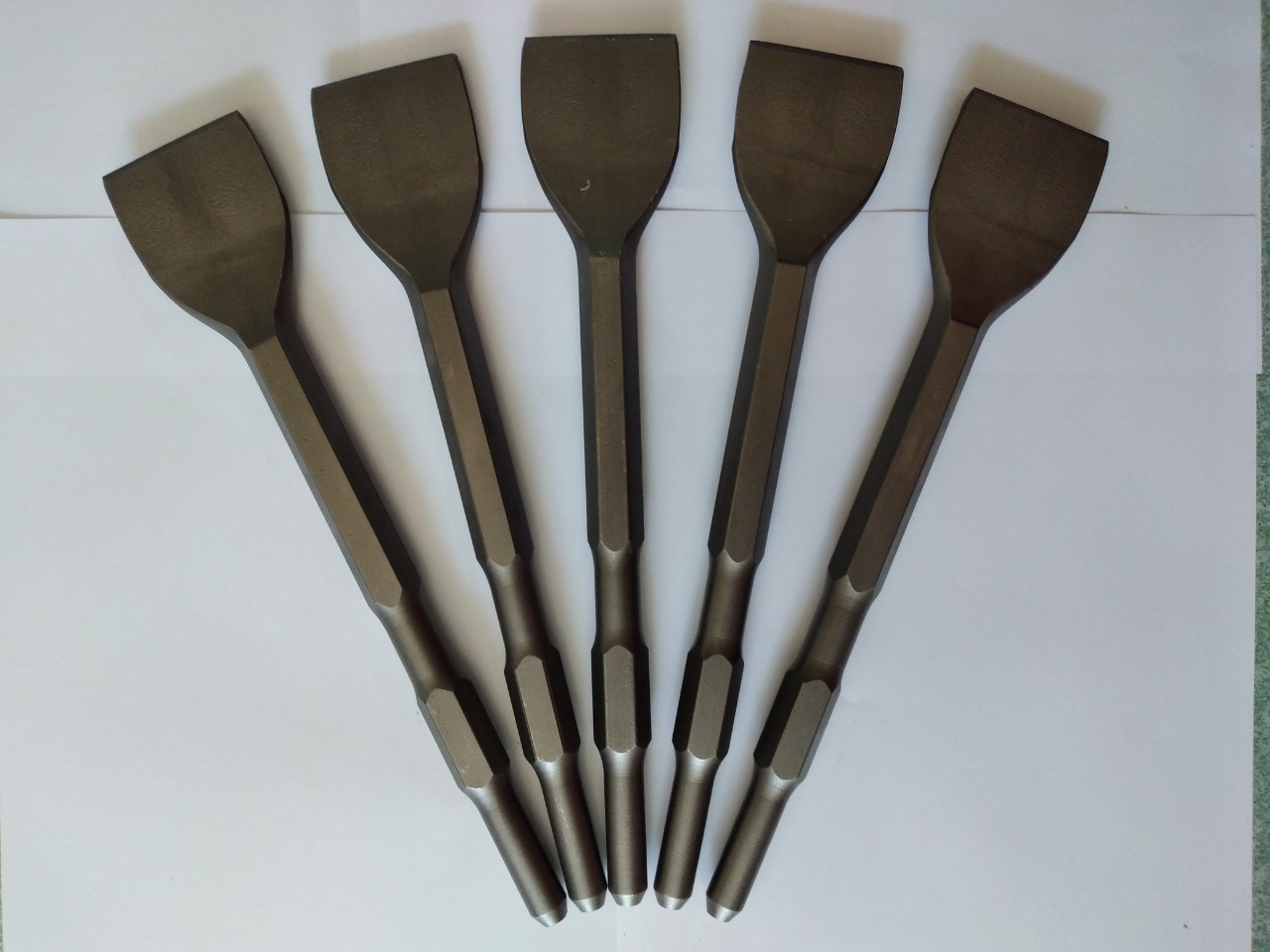 muiducbetongdet17x50x270mm1 Mũi đục bê tông dẹt kích thước 17x50x270mm