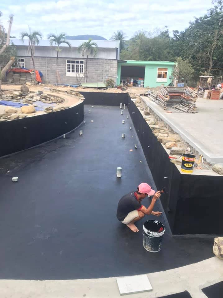 Sơn chống thấm hồ cá koi màu đen tốt nhất Neomax 826 - Chất chống thấm polyurethane gốc nước đàn hồi cao