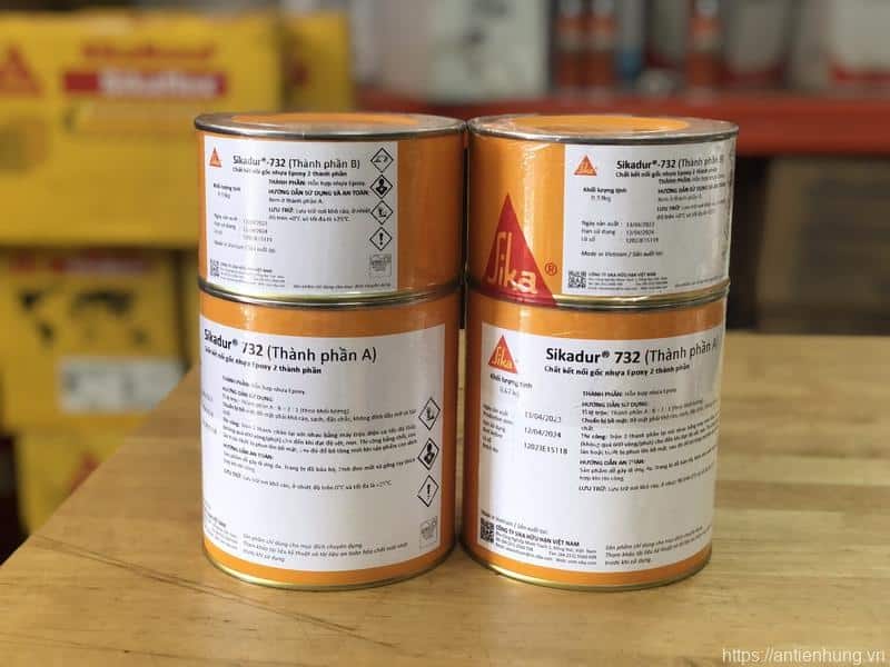 Sikadur-732: Keo epoxy cho việc kết nối bê tông cũ và mới, đảm bảo sự liên kết chắc chắn. Sikadur-732: Keo epoxy cho việc kết nối bê tông cũ và mới, đảm bảo sự liên kết chắc chắn.