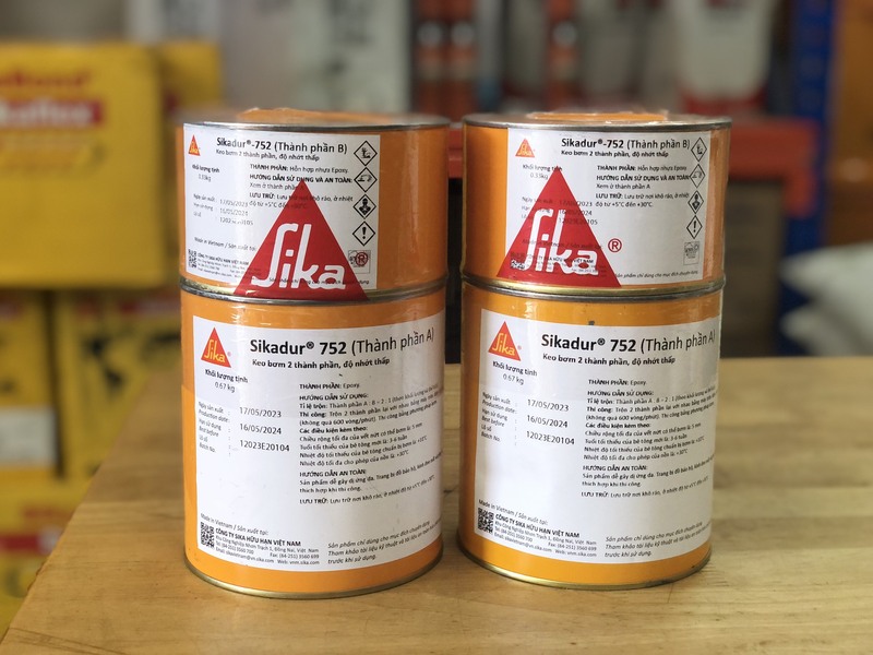 Sikadur-752: Keo epoxy giúp gia cố và sửa chữa các vết nứt và lỗ hổng trong bê tông. Sikadur-752: Keo epoxy giúp gia cố và sửa chữa các vết nứt và lỗ hổng trong bê tông.