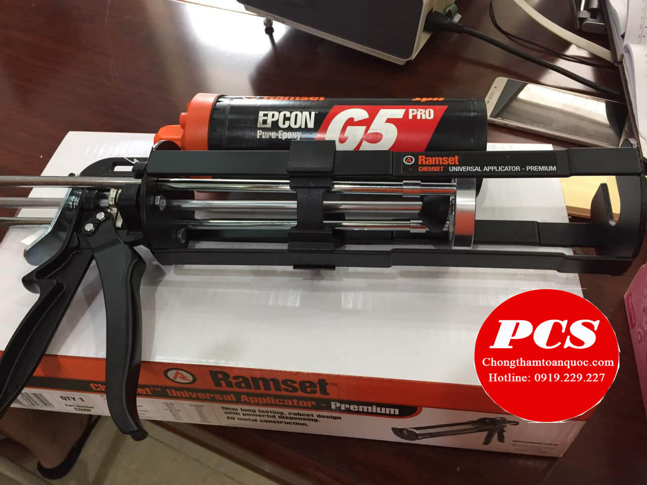 Súng và keo Ramset Súng và keo Ramset