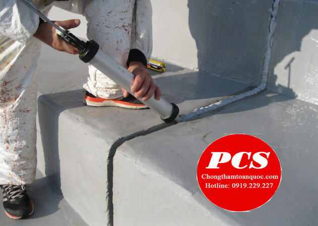 Thực hiện thi công keo