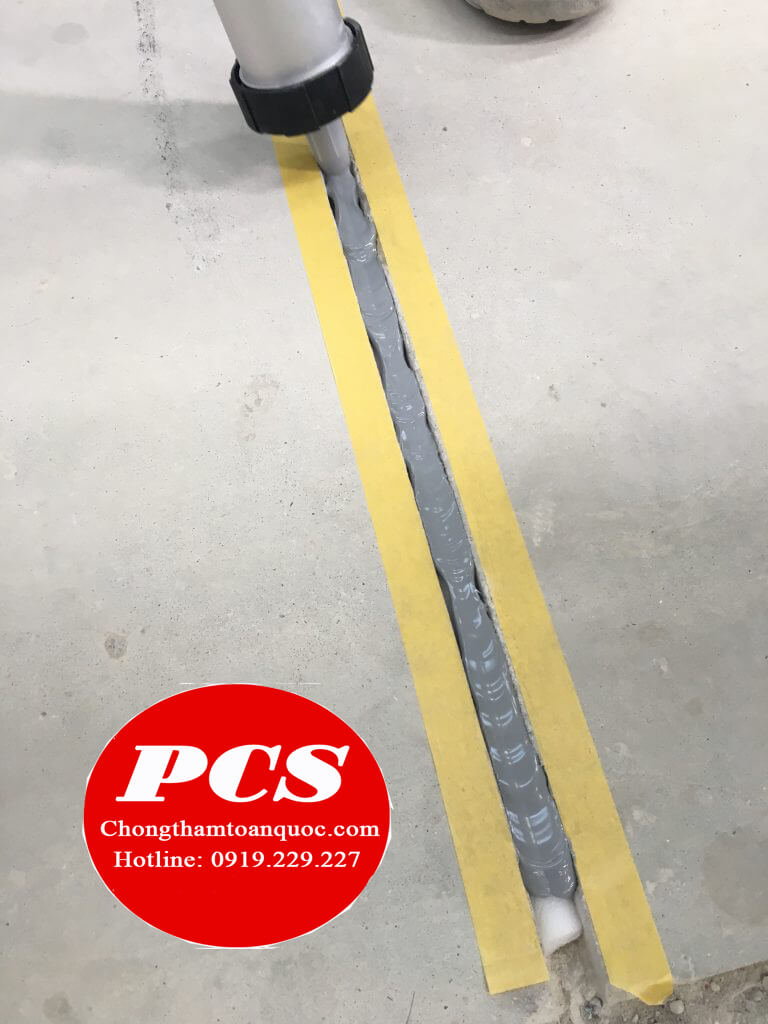 Trám khe nứt bê tông bằng keo BestSeal 500Flex