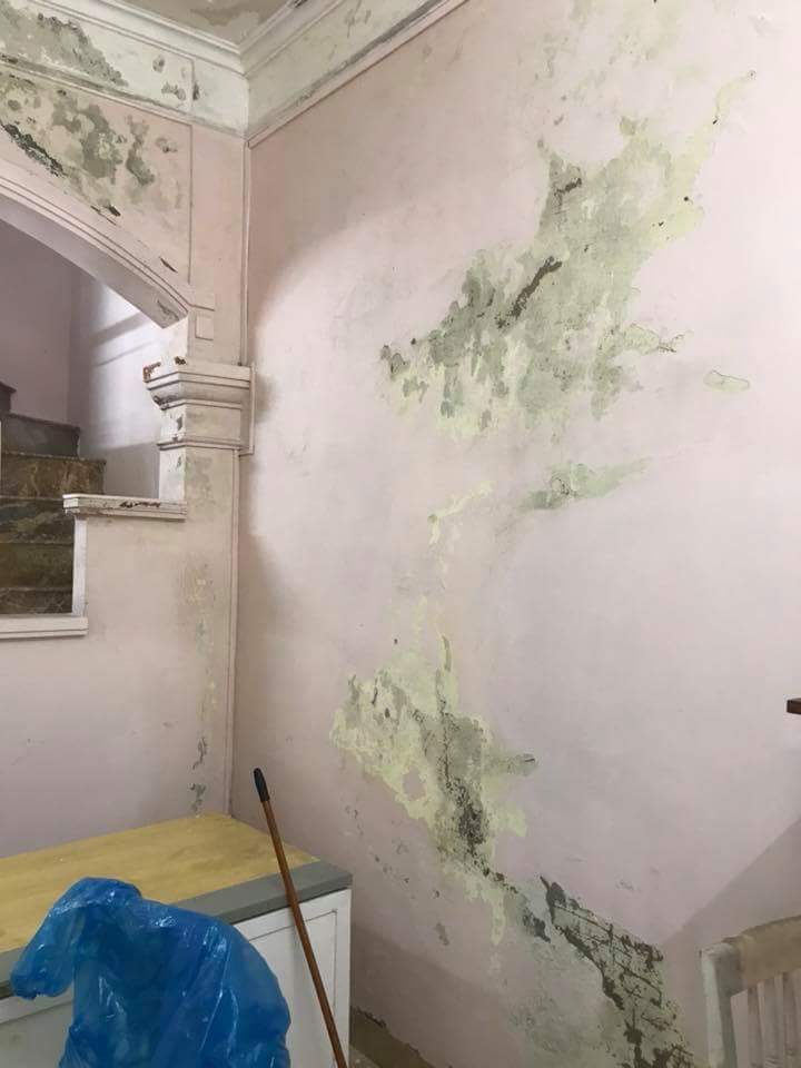 Ngôi nha bị thấm vì không sử dụng sơn chống thấm ngay từ đầu Ngôi nha bị thấm vì không sử dụng sơn chống thấm ngay từ đầu