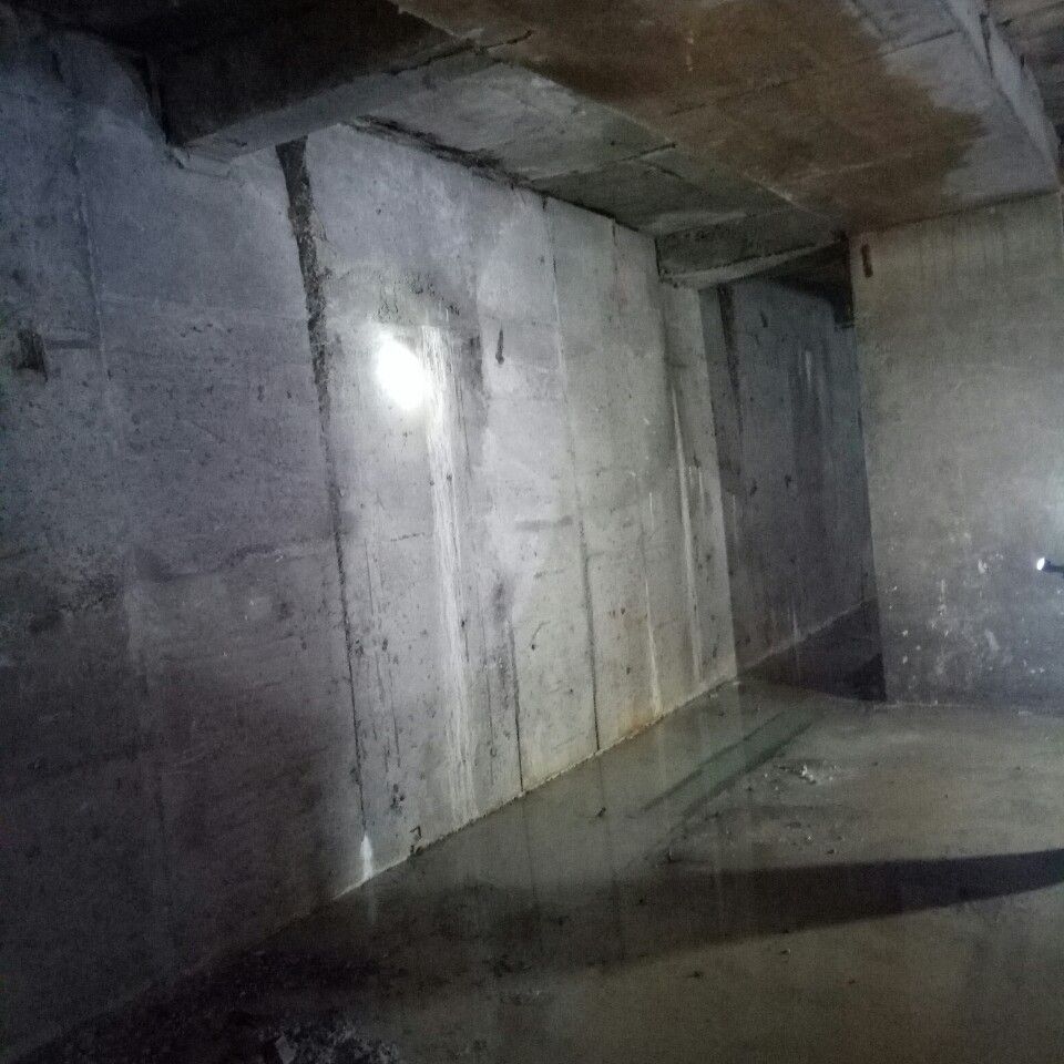 xu-ly-nut-be-tong-4 xử lý nứt bê tông hầm 4